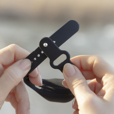 Rechargeable Mosquito-repellent Bracelet using Ultrasound Banic Innova