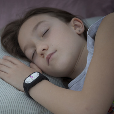 Rechargeable Mosquito-repellent Bracelet using Ultrasound Banic Innova