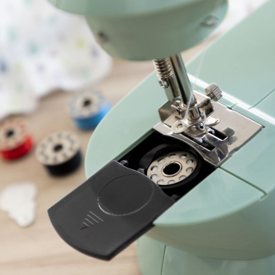 Mini Portable Sewing Machine with LED, Thread Cutter and Accessories S