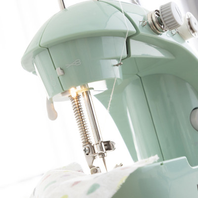 Mini Portable Sewing Machine with LED, Thread Cutter and Accessories S