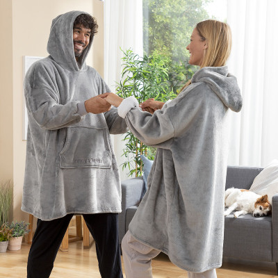 Oversized Sweatshirt Blanket with Fleece Lining Swug InnovaGoods Oversized Sweatshirt Blanket with Fleece Lining Swug InnovaGoods