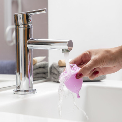 Menstrual Cup with Accessories Kuppy InnovaGoods Menstrual Cup with Accessories Kuppy InnovaGoods