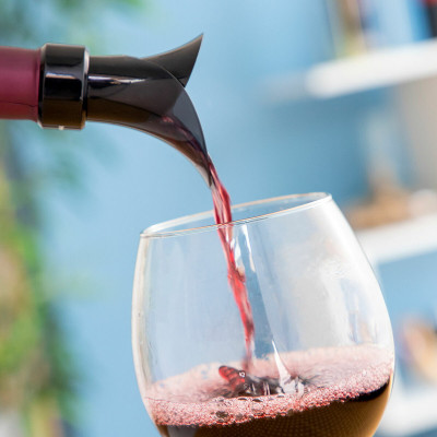 2-in-1 Wine Stopper with Pourer and Aerator Wintopp InnovaGoods