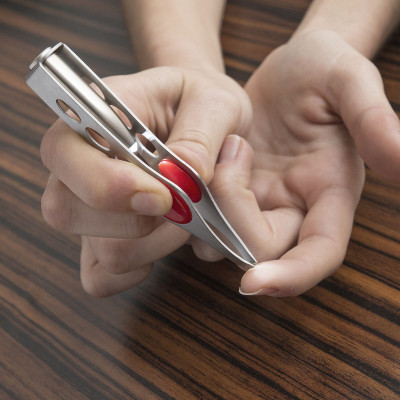 Hair Removal Tweezers with LED Lezers InnovaGoods Hair Removal Tweezers with LED Lezers InnovaGoods