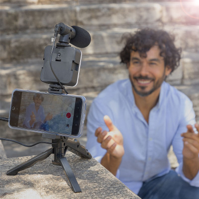 Vlogging Kit with Light, Microphone and Remote Control Plodni InnovaGo Vlogging Kit with Light, Microphone and Remote Control Plodni InnovaGo