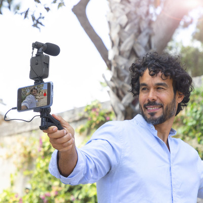 Vlogging Kit with Light, Microphone and Remote Control Plodni InnovaGo Vlogging Kit with Light, Microphone and Remote Control Plodni InnovaGo
